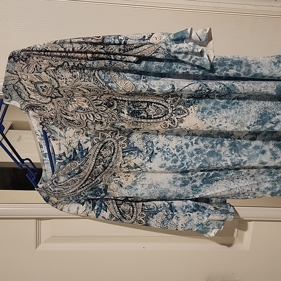 Time and Tru Tops - Time and Tru large top